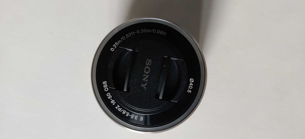 Обектив Sony E PZ 16-50mm F3.5-5.6 OSS