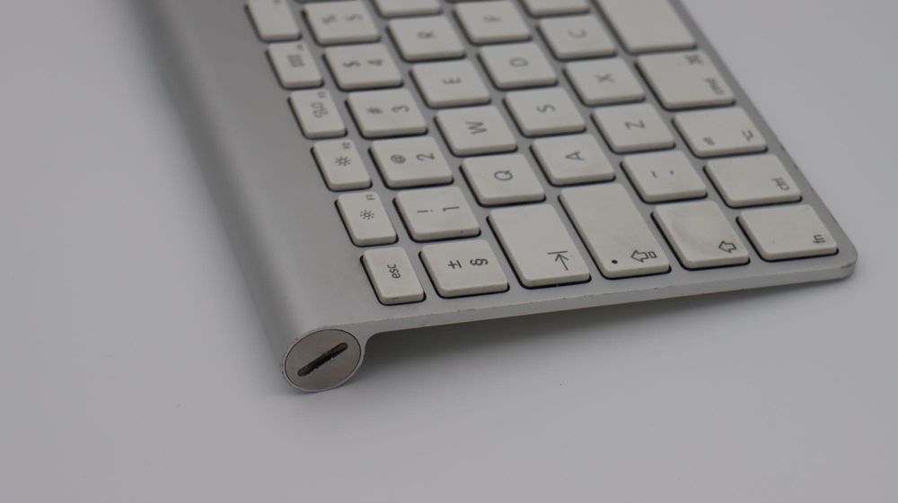 Tastatură Apple Wireless Keyboard A1314 (Bluetooth)