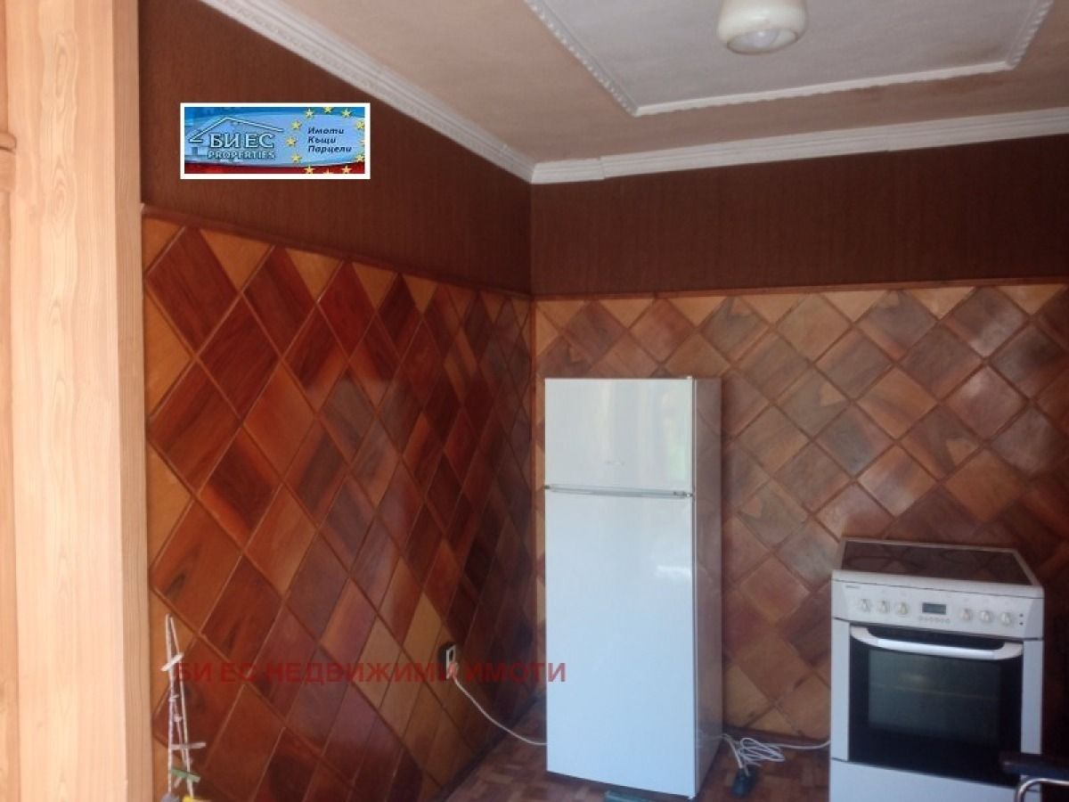 Продажба Къща гр. Луковит - с. Дерманци 115m²