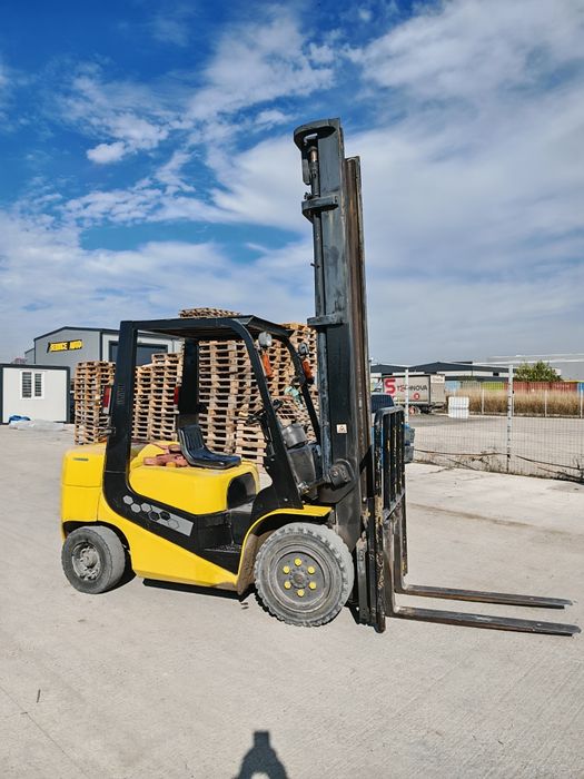 Stivuitor TCM (motor Nissan)