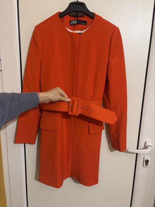 Блейзър с колан Zara