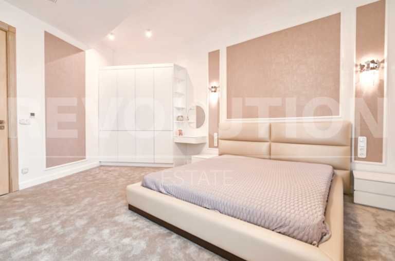 Продава се Четиристаен апартамент в София, Лозенец - 178 кв.м за 4298 €/кв.м - Снимка #11