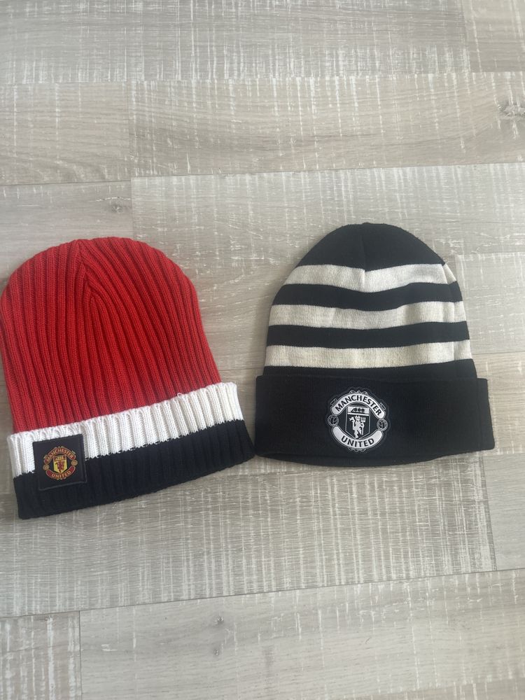Manchester United шапки,чорапи и ръкавици