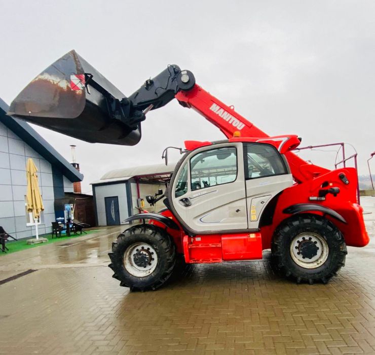 Manitou MHT 790  ridica 9 t