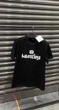 Люксовая футболка Balenciaga.