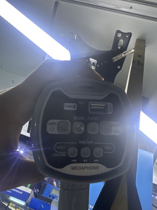 Megafon 30w optim va donaga bor