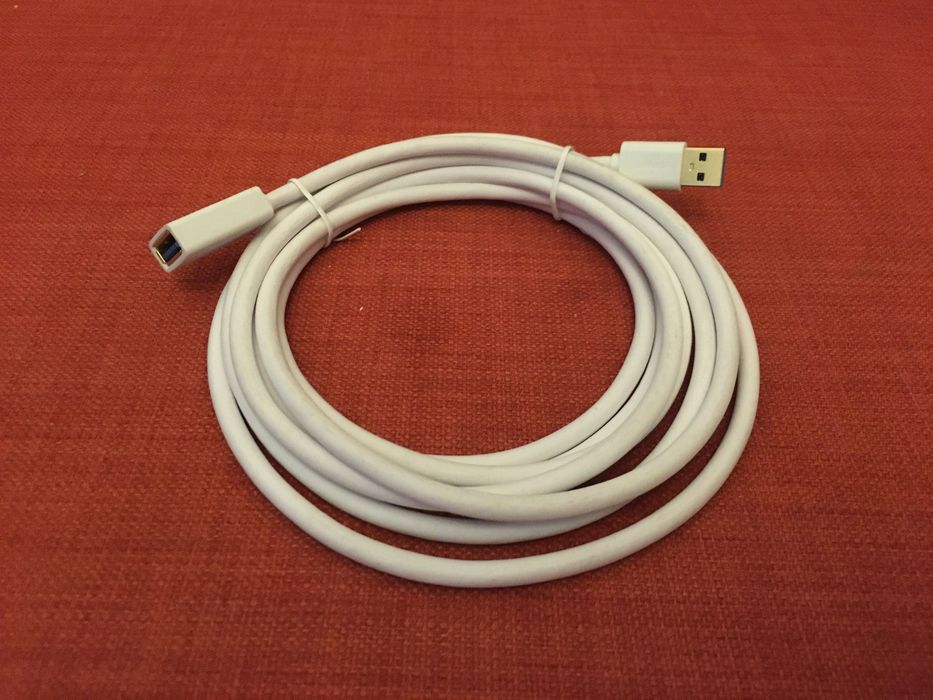5 cabluri prelungitoare USB de 2m50
