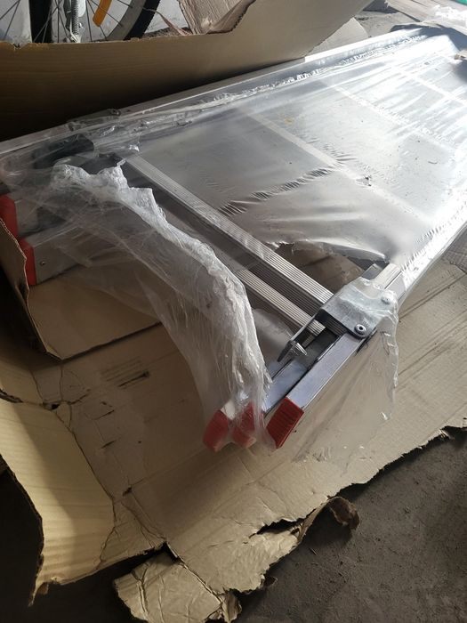 Продам новую стремянку