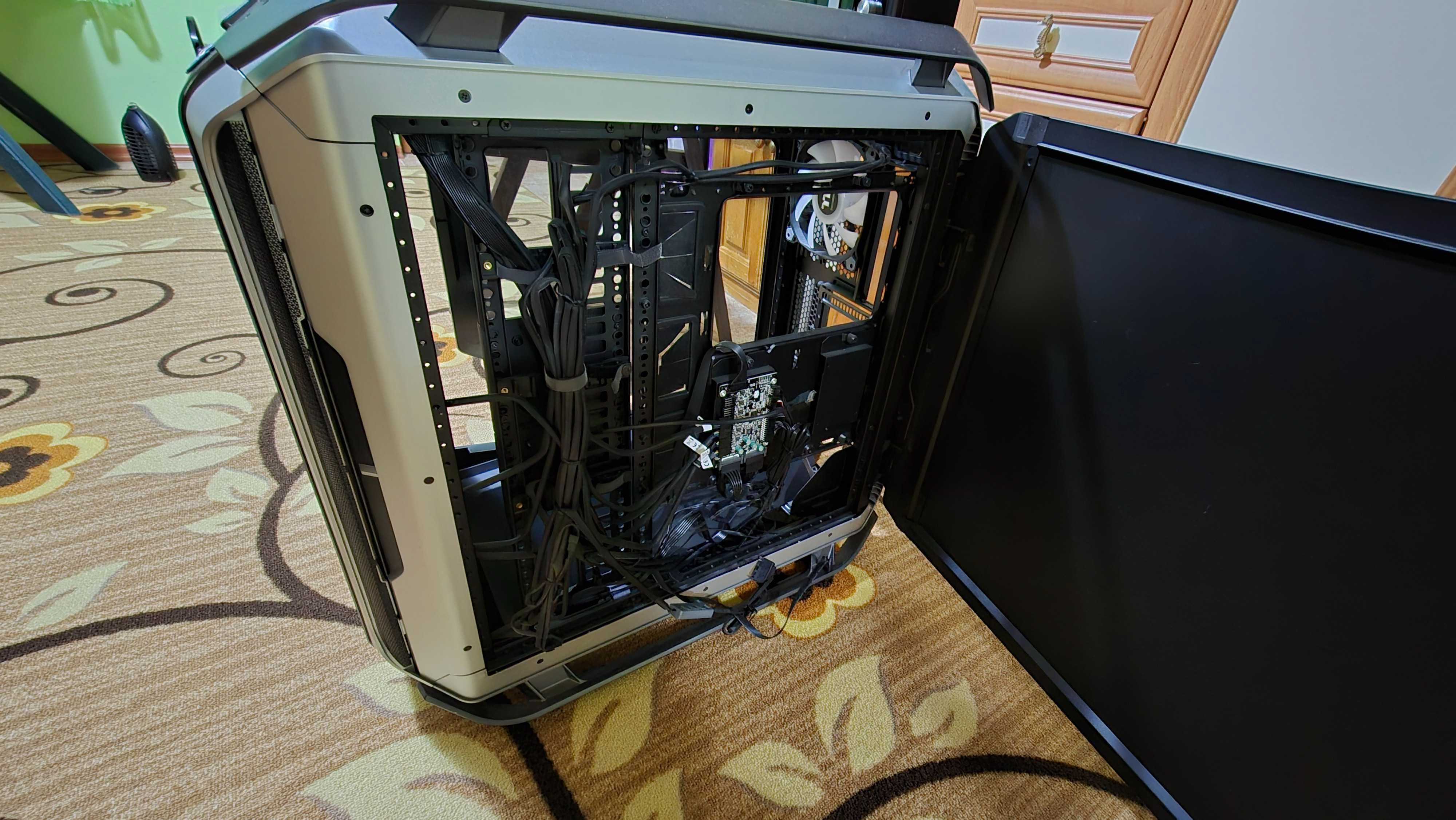 Pc кутия Cooler Master C700M