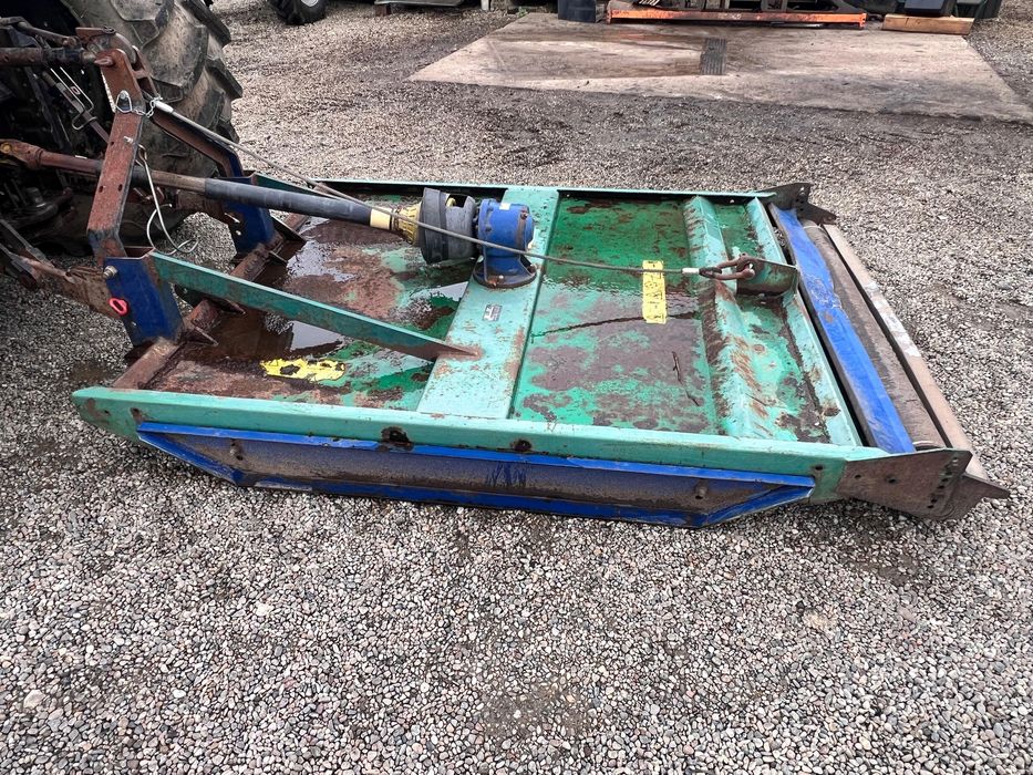 Tocator resturi vecetale Desvoys tip elicopter