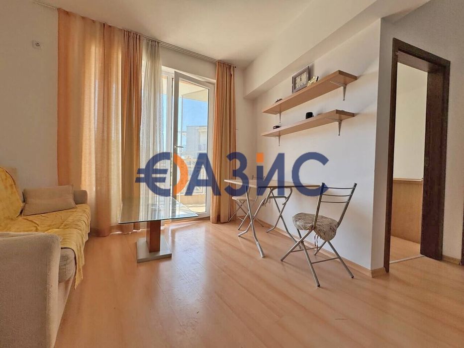 Продава се Двустаен апартамент в к.к. Слънчев бряг - 39 кв.м за 1244 €/кв.м - Снимка #2