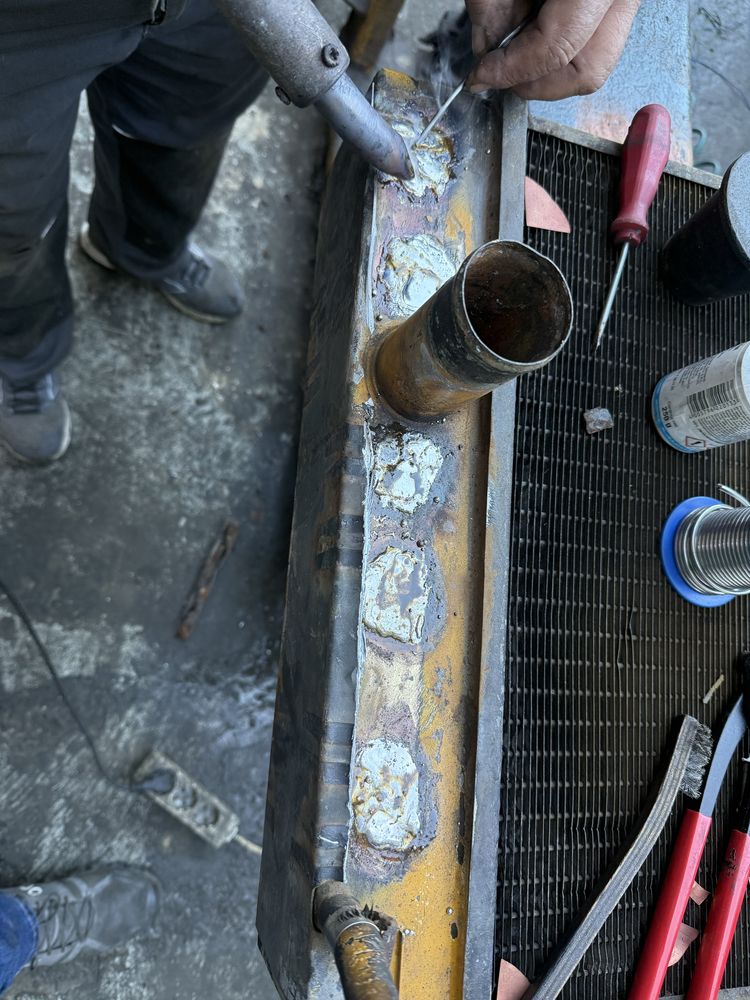 Reparatii radiatoare auto / utilaje / excavatoare / aer conditionat