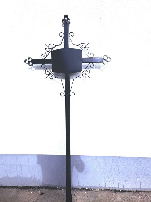 Cruce metalica  (din fier )
