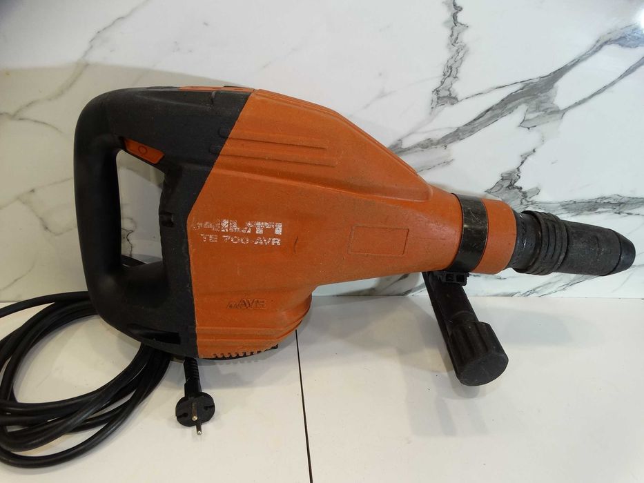 2022 - Hilti TE 700 AVR - Чист къртач 11.5 J