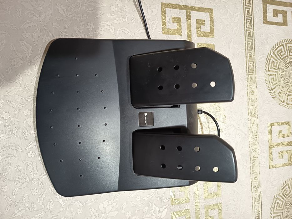 Gaming волан с педали tracer