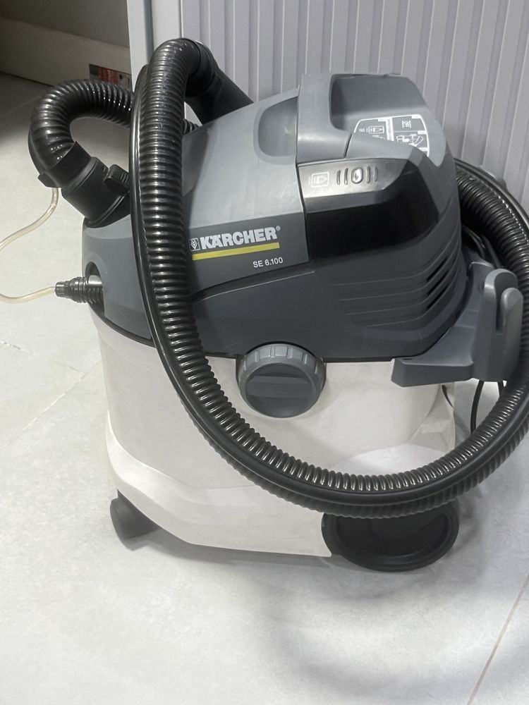 Продам пылесос Karcher профессиональный моющий пылесос