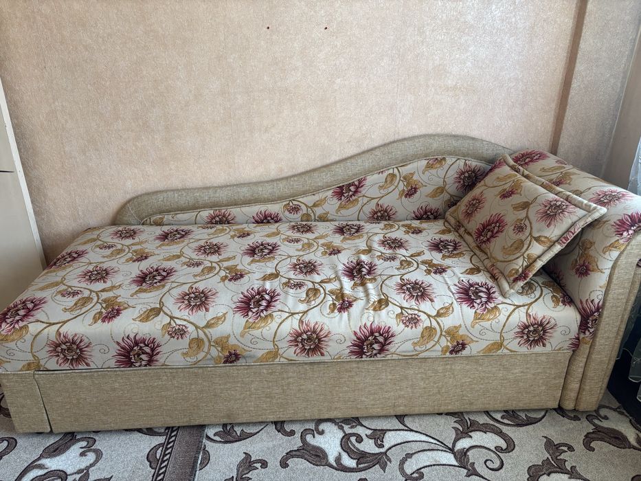 Продам кровать-тахту