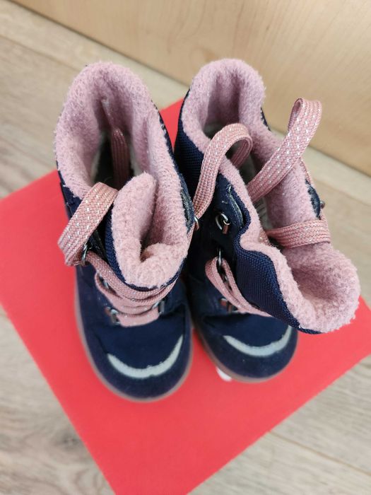 Ghete iarna Superfit, marimi: 27, 23, 22, stare foarte buna