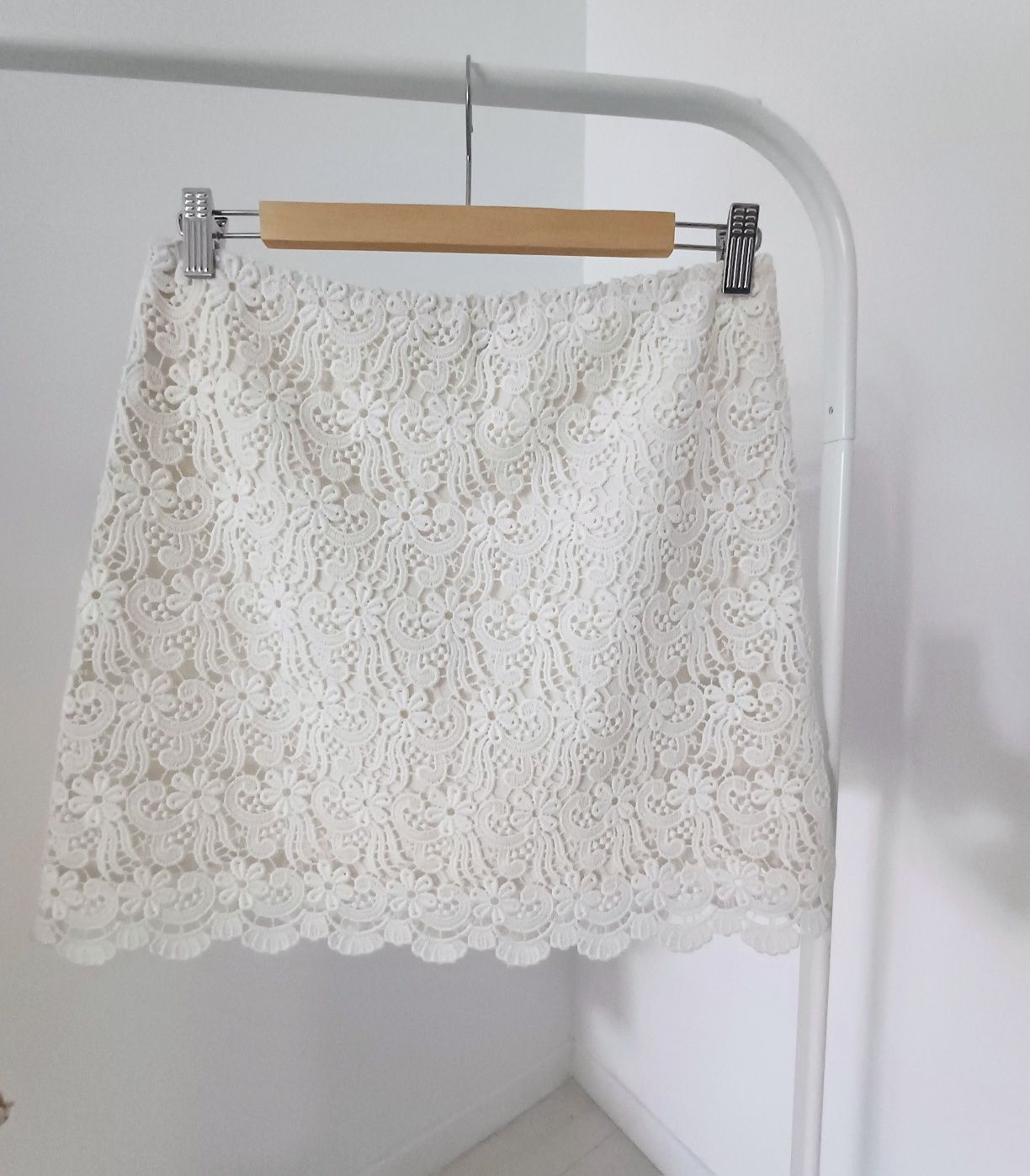 Fustă ZARA dantelă albă premium s