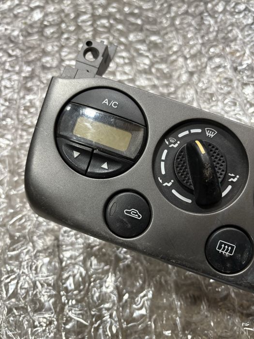 Nissan primera P11 Панел Управление Климатик
