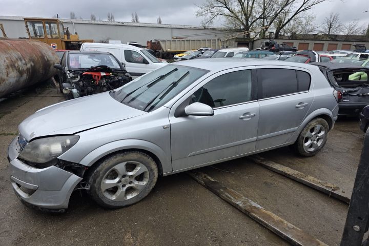 Far dreapta Opel Astra H