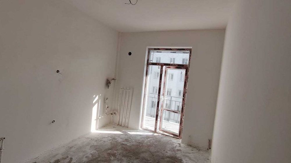 Квартира продажа 4-комн. Зангиата 139499