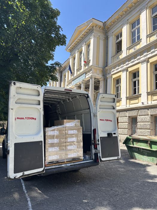 Транспортни услуги с товарни бусове