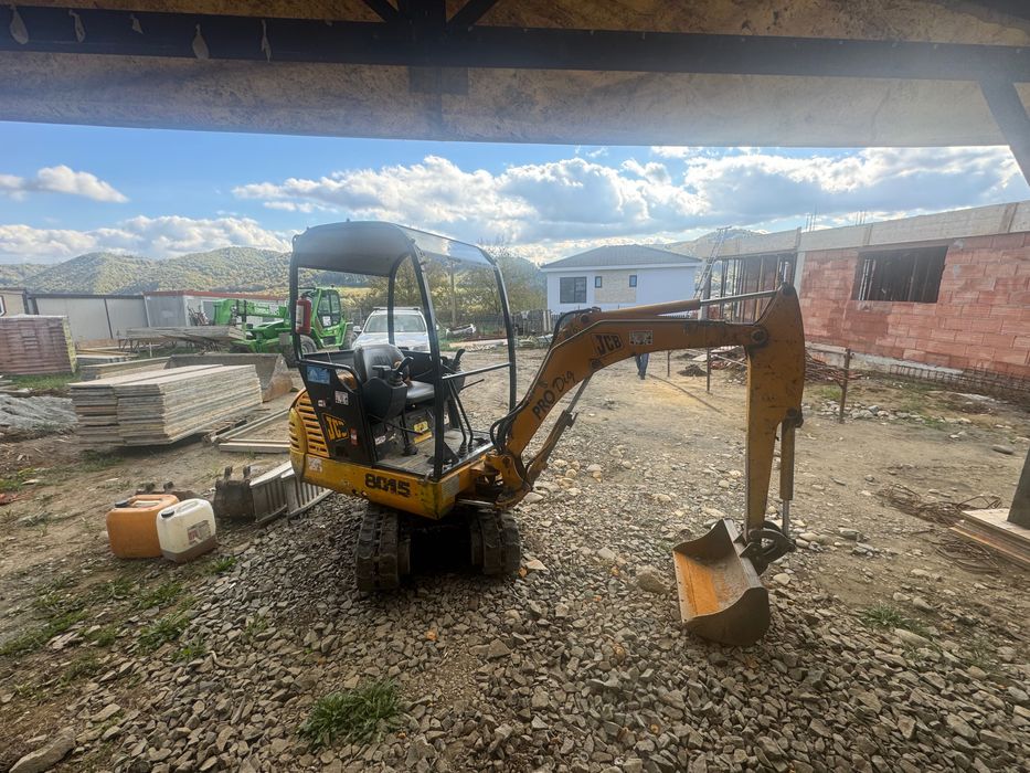 De Vânzare excavator jcb model 8