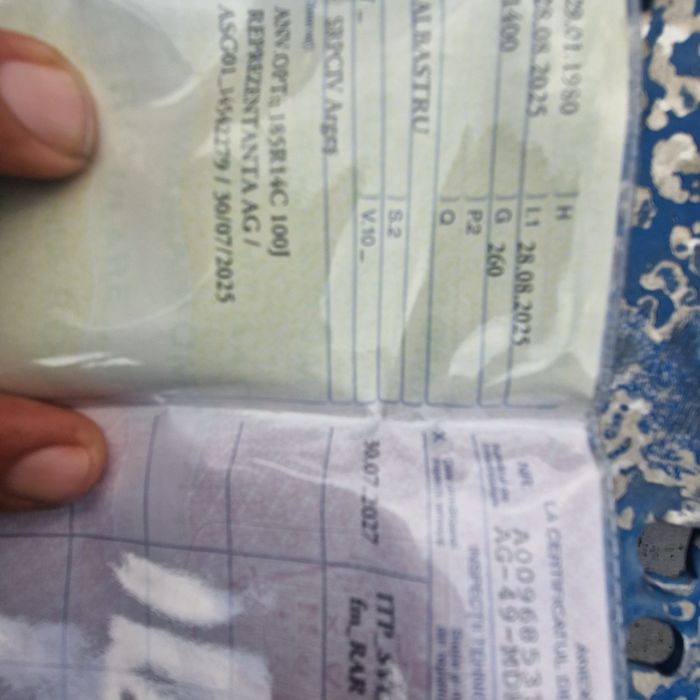 Vând platformă 260kg se conduce cu B