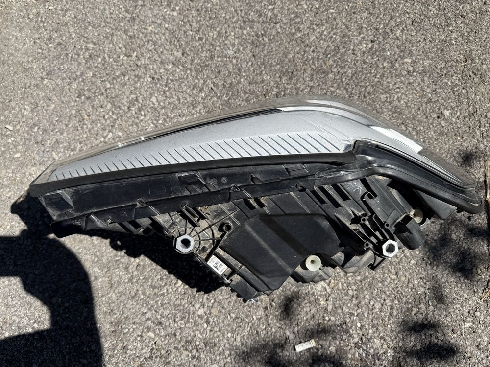 Десен фар бмв г30 bmw g30 g31
