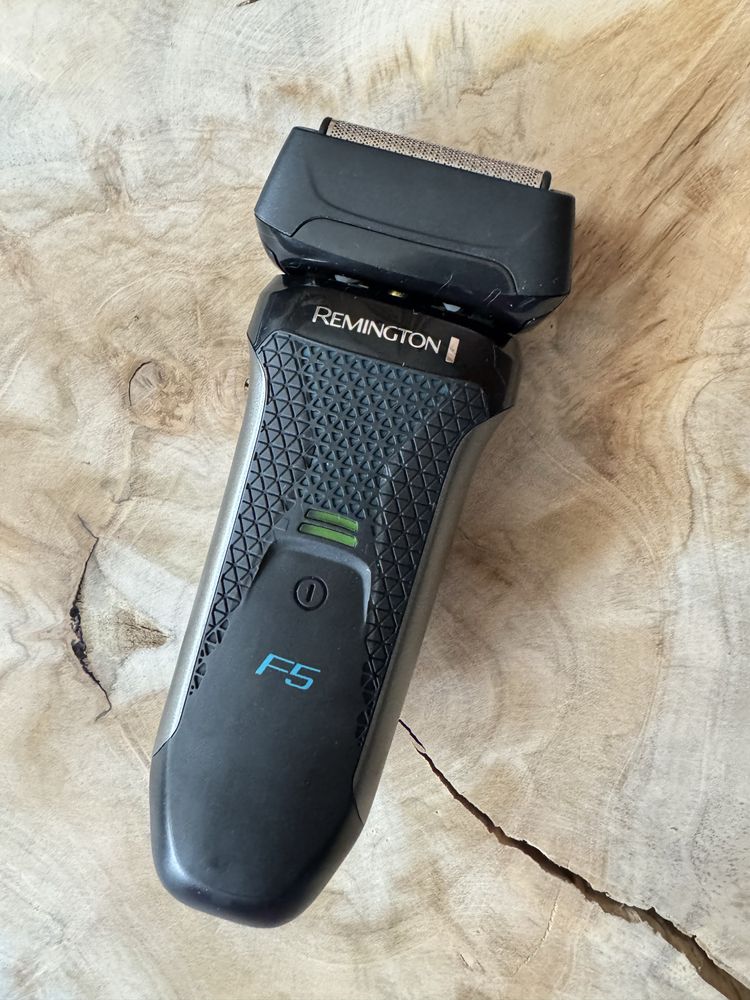 Електрическа самобръсначка Remington F5000 E51