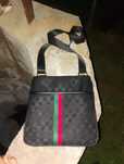 !!URGENT!! Geanta gucci unisex originala