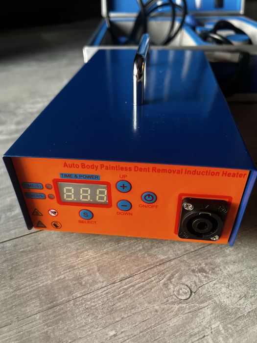 Trusă PDR de reparat/ îndreptat caroserie cu încălzitor prin inducție.