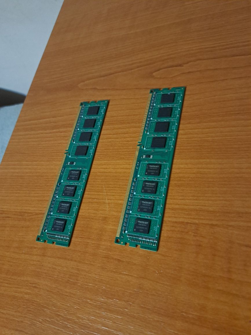 vând 2x 4gb ram de la patriot