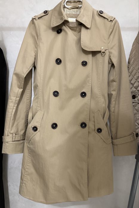 Trenci mediu bej  Massimo Dutti