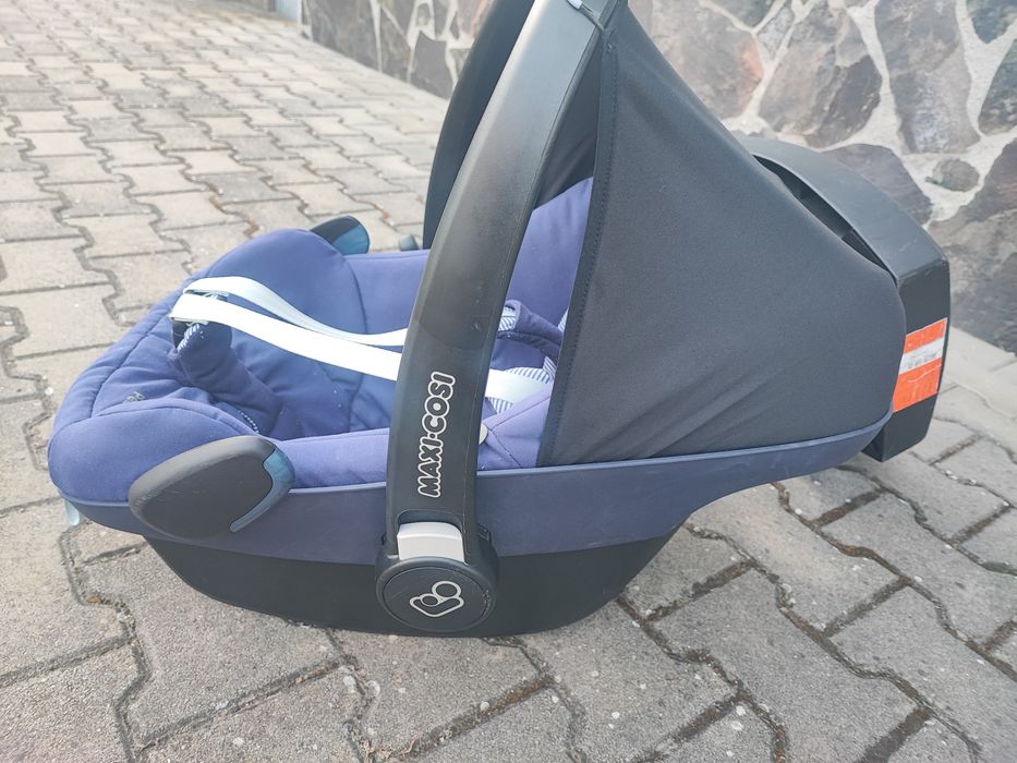 Scoica maxi cosi maxicosi pebble cu baza easybase 2 nu britax cybex sc
