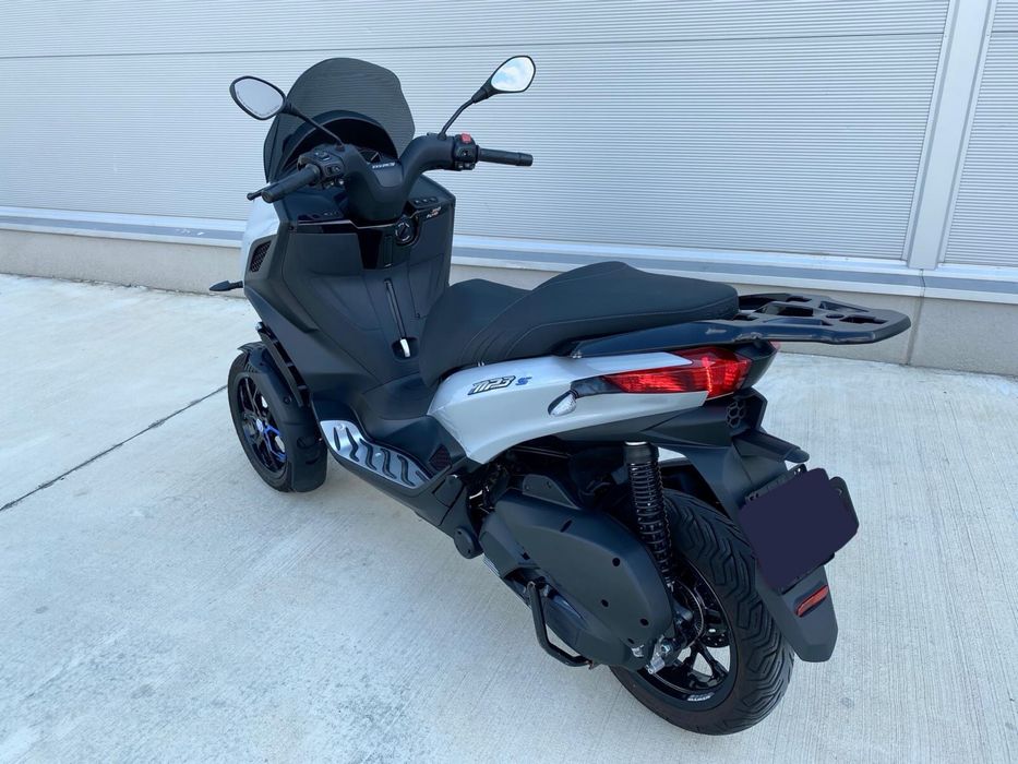 Piaggio MP3 S motor:310cmc 26cp Euro 5+ an:12.2024 Km:860 INMATRICULAT