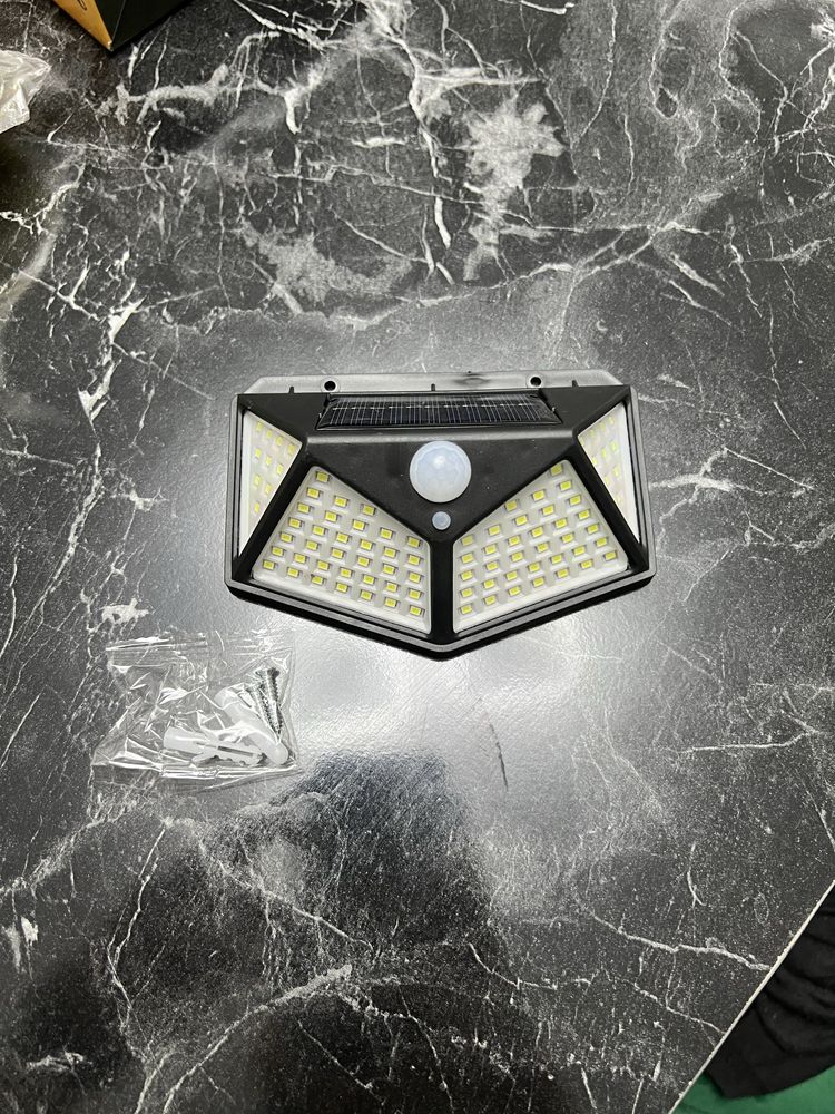 Set 10 x Lampa 100 LED cu panou solar, senzor de miscare