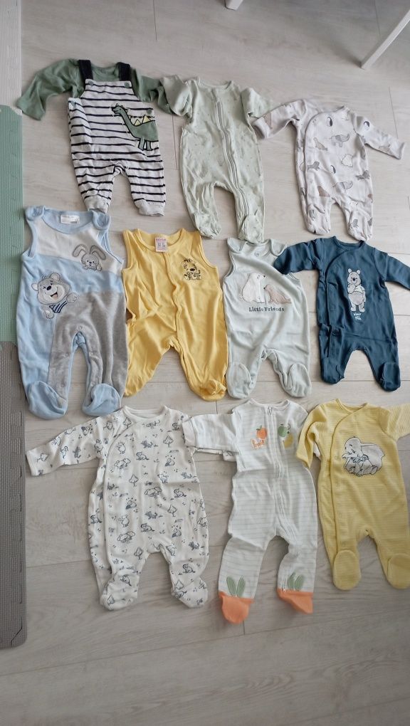 Lot Salopete bebe (0-4 luni )  10 bucati
10 bucăti