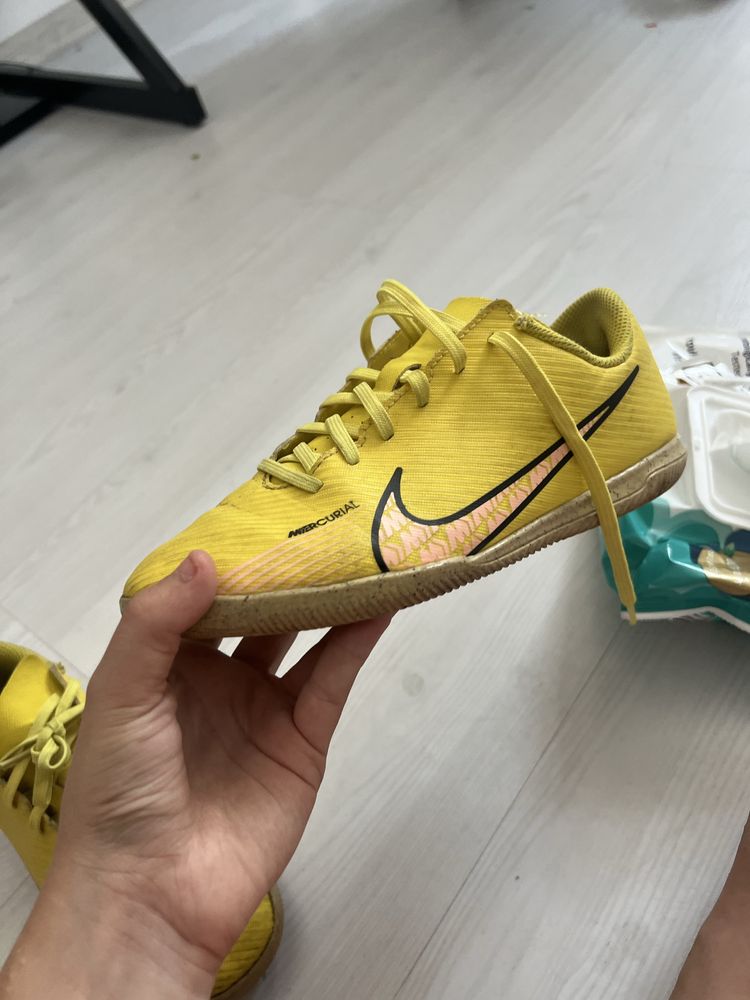 Nike mercurial vapor 15 fustal