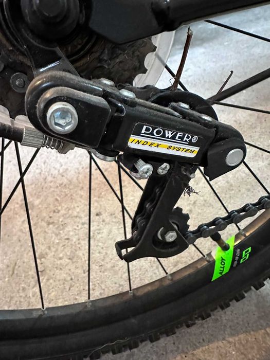 Bicicletă MB roți 26’