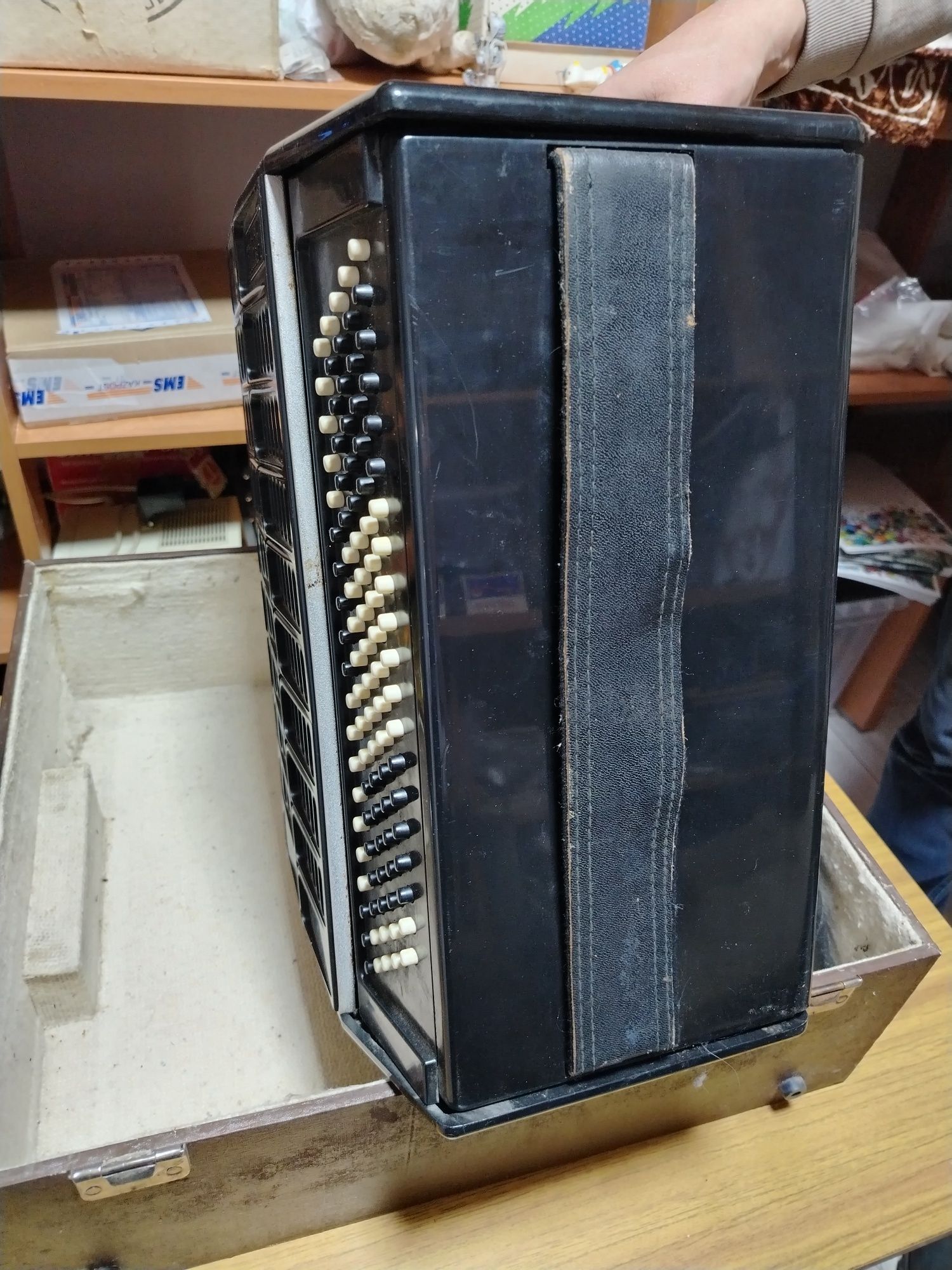 Советский электробаян