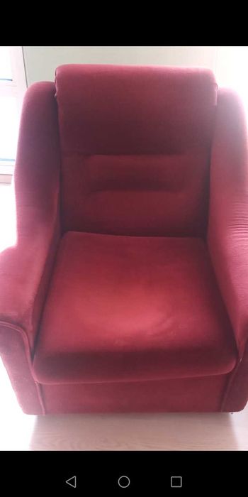 Юююююдвуместен диван и фотьойл