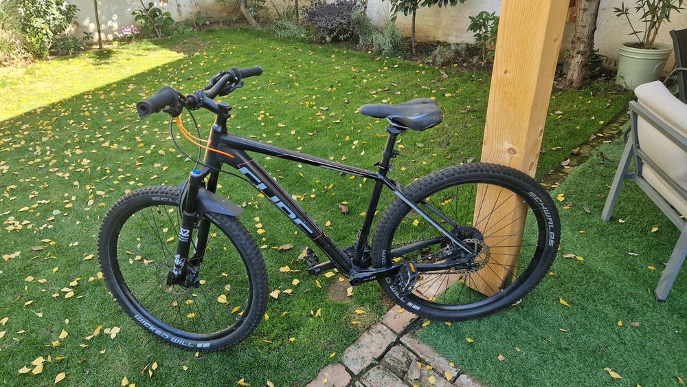 Bicicleta CUBE roți 29
