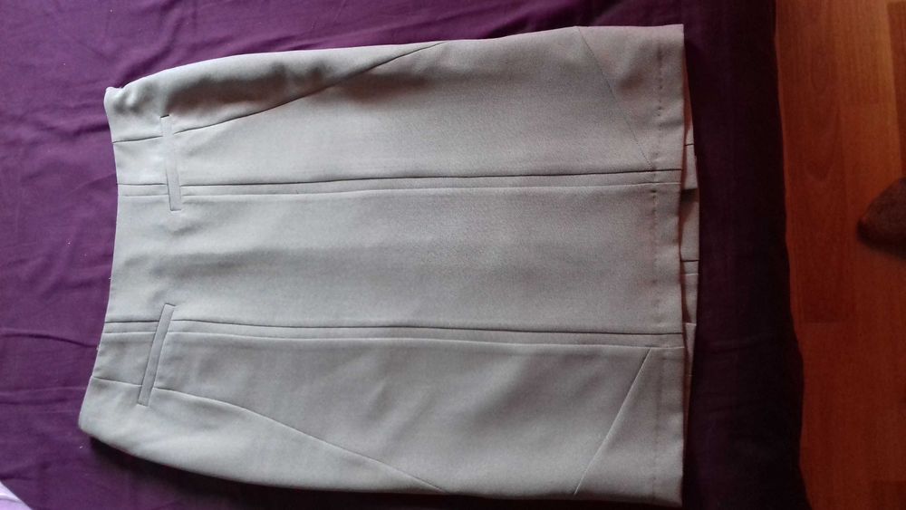 Елегантен дамски костюм на atmosphere пола със сако