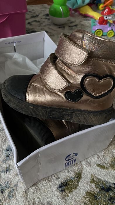 Осенняя и зимняя Обувь + Вещи