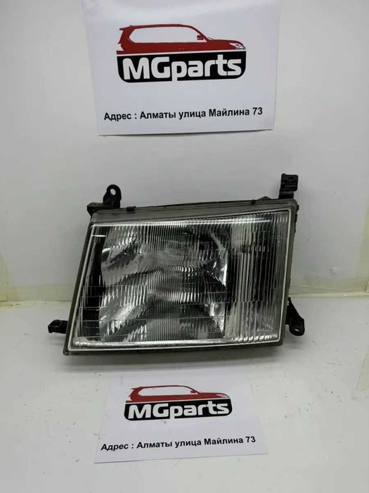 Фара б/у оригинал правая и левая от Toyota Land Cruiser 100