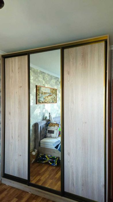 Продается шкаф купе