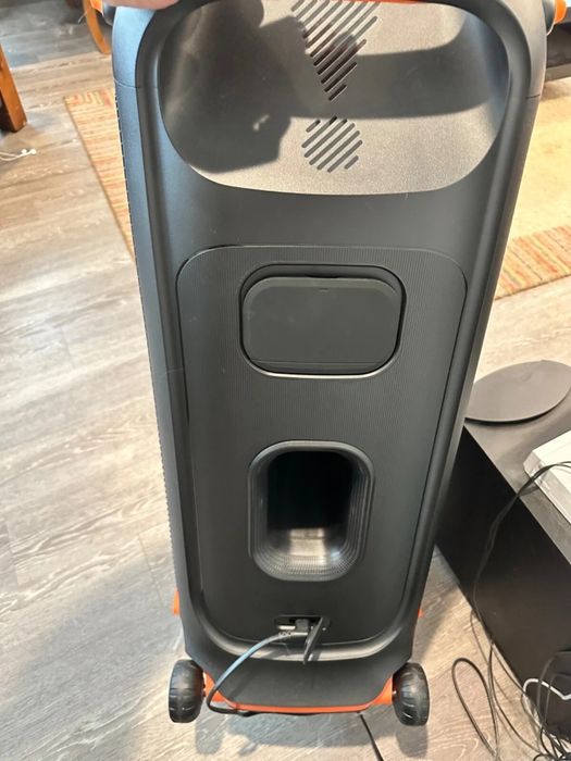 Vând JBL PartyBox  710 Preț Fix!