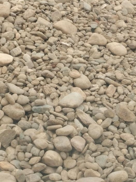 Nisip.chisai.pietris